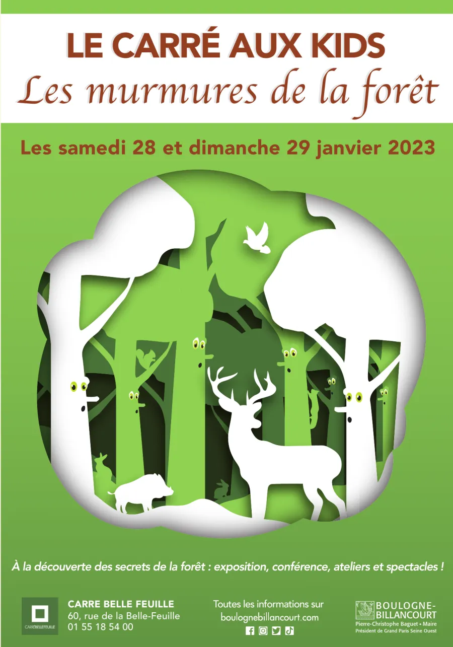 Affiche « Le Carré aux Kids — Les murmures de la forêt » : un cerf et des arbres découpés en papier dans des tons verts